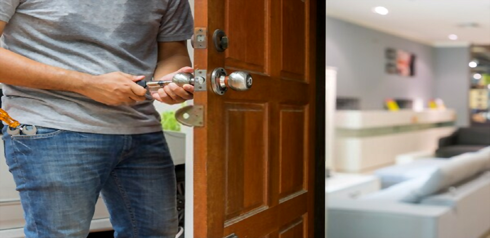 4 Reasons that Might Provoke you To Hire a Locksmith’s Service
